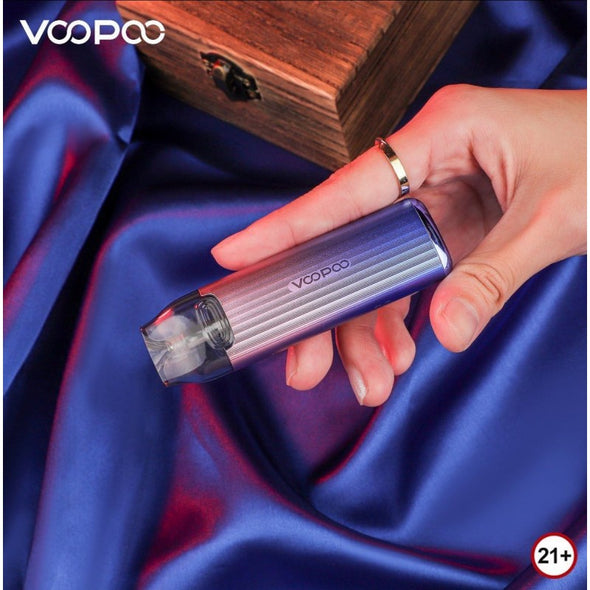 VOOPOO Vmate Infinity Pod Kit 900mAh 17W - Lifestyle